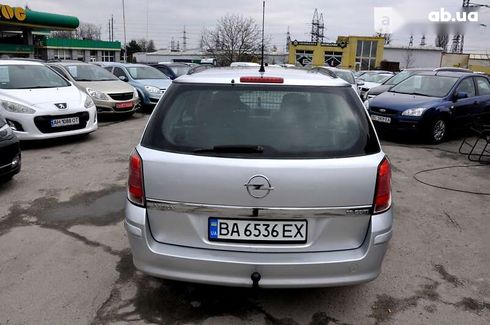 Opel Astra 2005 - фото 8