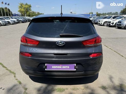 Hyundai i30 2019 - фото 8