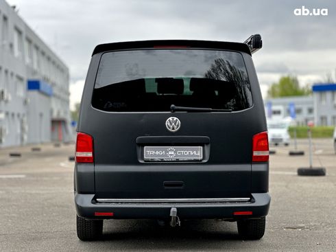 Volkswagen Multivan 2010 черный - фото 6