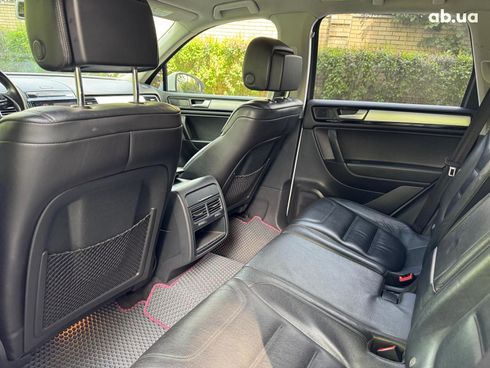 Volkswagen Touareg 2014 белый - фото 18