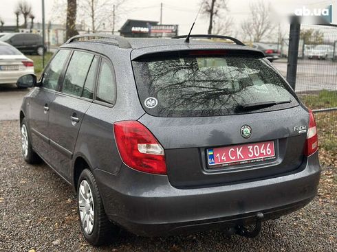 Skoda Fabia 2008 - фото 10