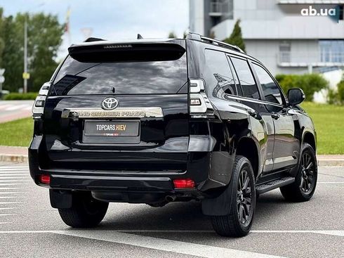 Toyota Land Cruiser Prado 2021 - фото 17