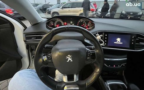 Peugeot 308 2016 - фото 21
