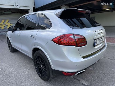 Porsche Cayenne 2013 - фото 12