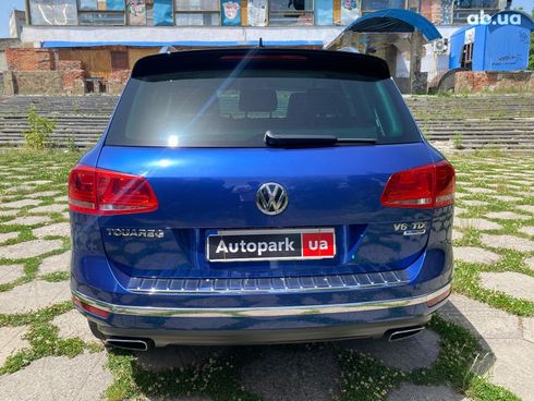 Volkswagen Touareg 2015 синий - фото 9