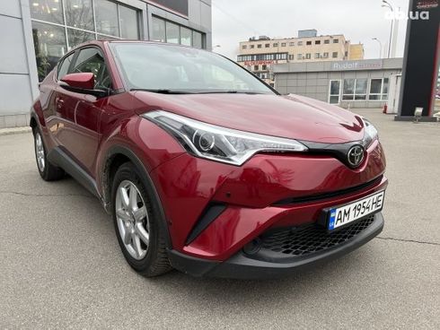 Toyota C-HR 2018 - фото 4