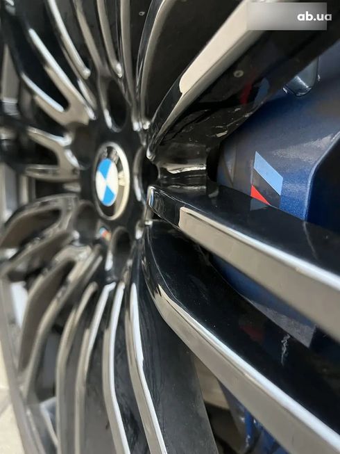 BMW 5 серия 2018 серый - фото 14