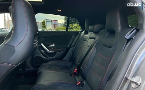 Mercedes-Benz CLA-Класс 2019 - фото 12