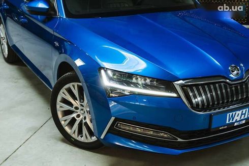 Skoda Superb 2020 - фото 9