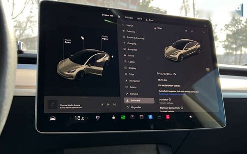 Tesla Model 3 2023 - фото 19