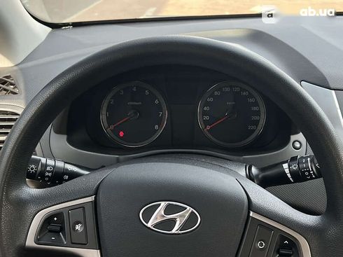 Hyundai Accent 2016 - фото 17