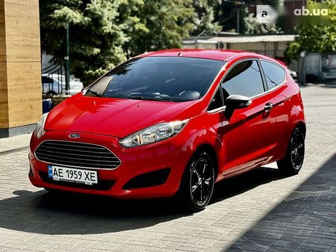 Ford Fiesta 2013 - фото 4