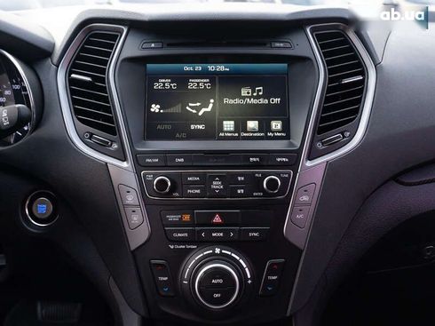 Hyundai Santa Fe 2015 - фото 14