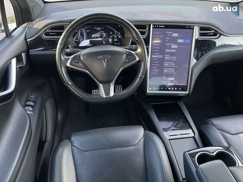 Tesla Model X 2016 - фото 13