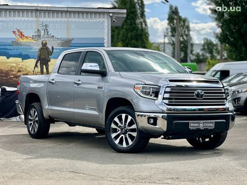 Toyota Tundra 2021 серый - фото 3