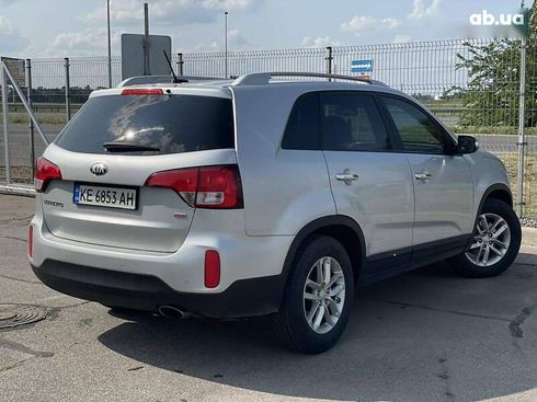 Kia Sorento 2013 - фото 4