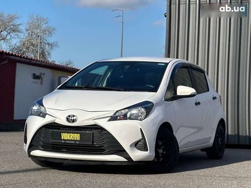 Toyota Yaris 2018 - фото 2