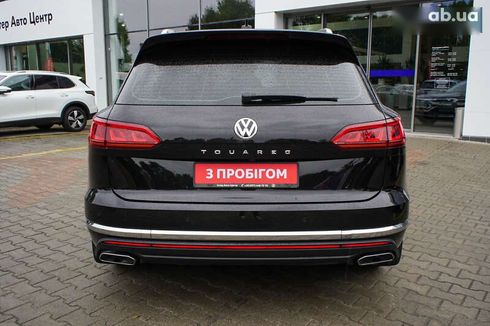 Volkswagen Touareg 2018 - фото 6
