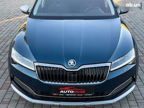 Skoda Superb 2020 - фото 11