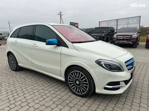 Mercedes-Benz B-Класс 2016 белый - фото 8