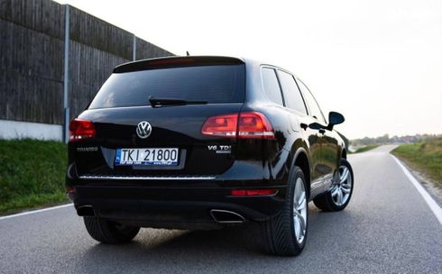 Volkswagen Touareg 2010 черный - фото 9