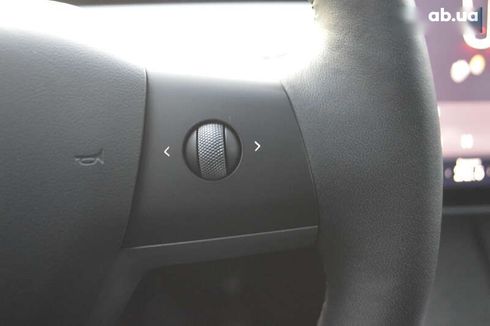 Tesla Model Y 2022 - фото 17