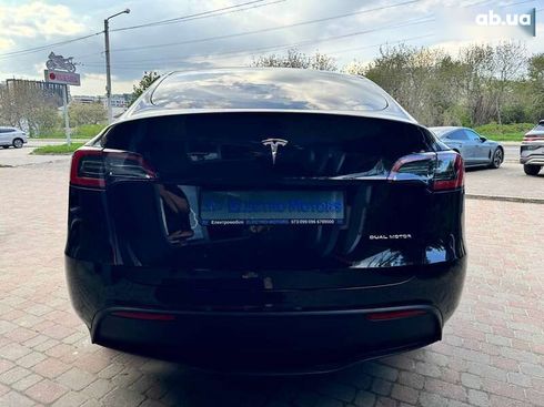 Tesla Model Y 2023 - фото 6