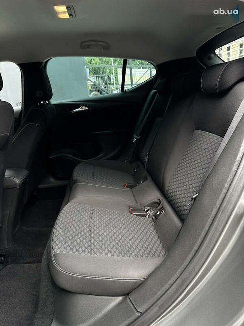 Opel Astra 2019 - фото 14