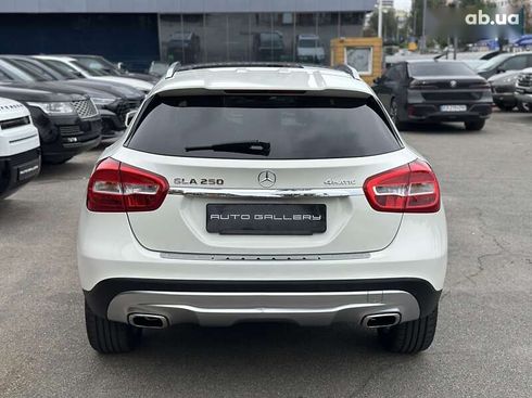 Mercedes-Benz GLA-Класс 2016 - фото 12