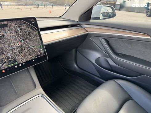 Tesla Model 3 2022 - фото 21