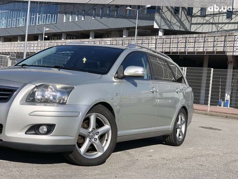 Toyota Avensis 2008 серебристый - фото 10