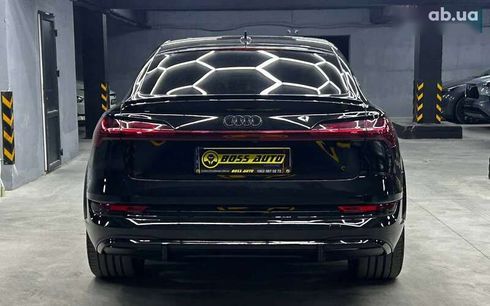 Audi E-Tron 2022 - фото 5