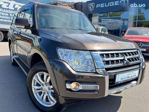 Mitsubishi Pajero Wagon 2018 - фото 2