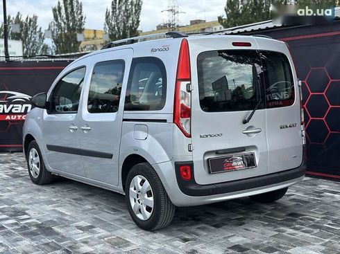 Renault Kangoo 2016 - фото 17