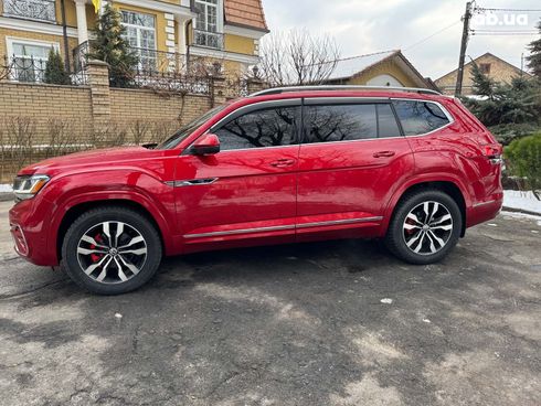 Volkswagen Atlas 2020 красный - фото 9