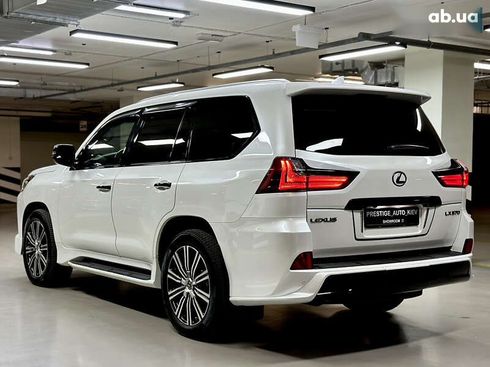 Lexus LX 2019 - фото 23