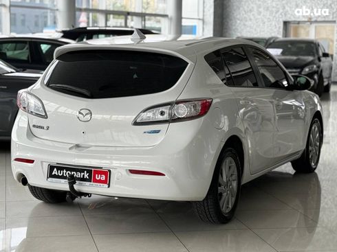 Mazda 3 2013 белый - фото 12