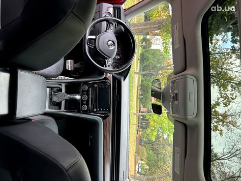 Volkswagen Passat 2020 красный - фото 12