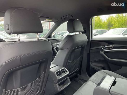 Audi e-tron S 2022 - фото 15