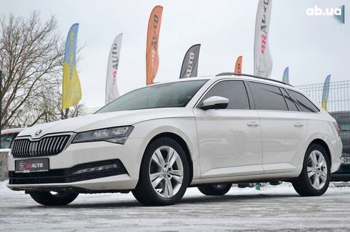 Skoda Superb 2019 - фото 2