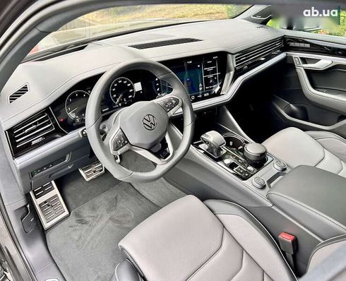 Volkswagen Touareg 2025 - фото 21