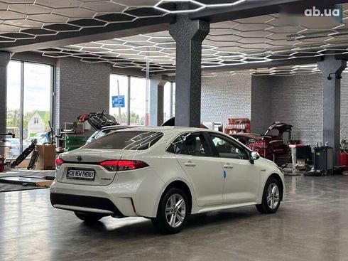 Toyota Corolla 2019 - фото 6