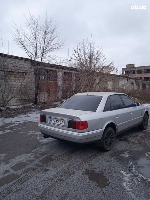 Audi 100 1991 серебристый - фото 2