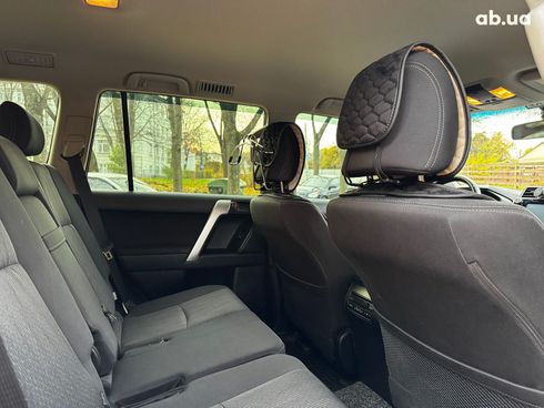 Toyota Land Cruiser Prado 2018 черный - фото 26