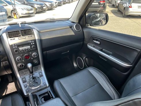 Suzuki Grand Vitara 2010 черный - фото 33