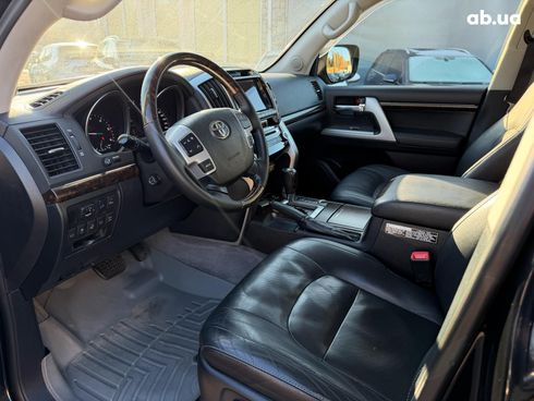 Toyota land cruiser 200 2015 черный - фото 33