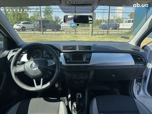 Skoda Fabia 2016 - фото 24