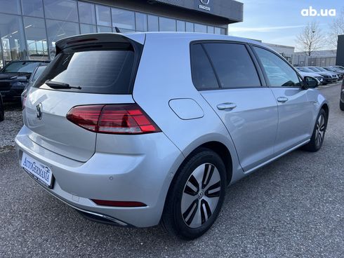 Volkswagen e-Golf 2020 - фото 17