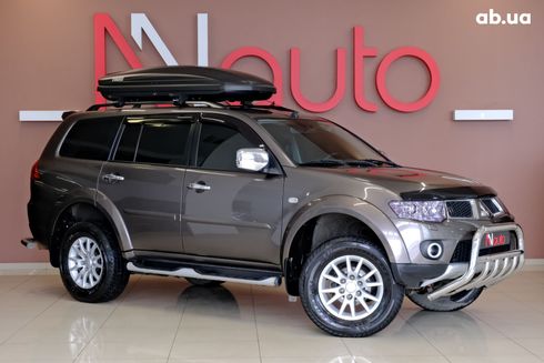 Mitsubishi Pajero Sport 2011 коричневый - фото 2