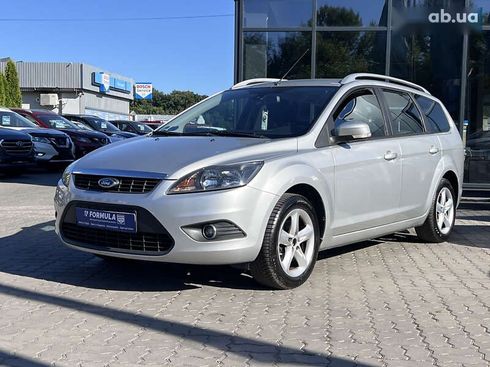 Ford Focus 2010 - фото 8